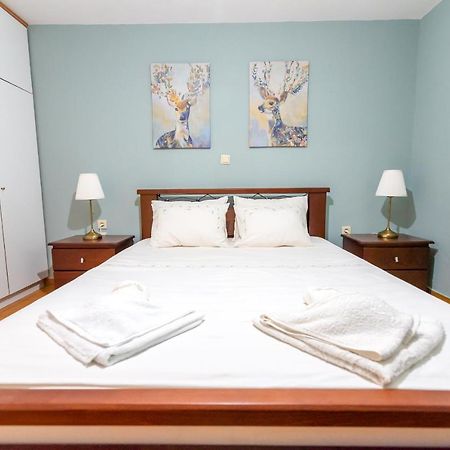 Pine Trees Apartment Preveza Luaran gambar