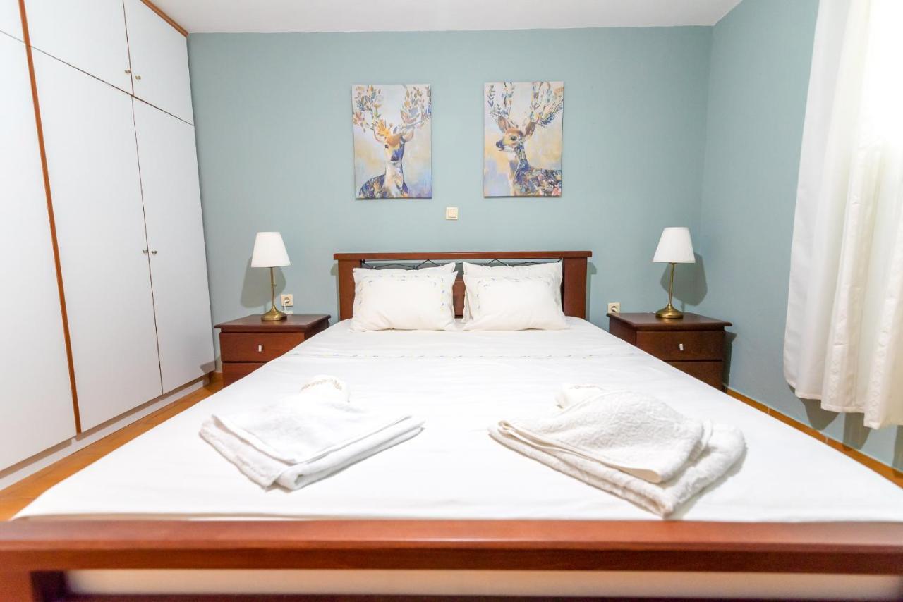 Pine Trees Apartment Preveza Luaran gambar