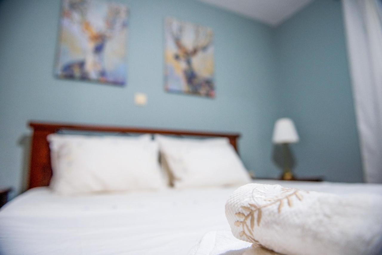 Pine Trees Apartment Preveza Luaran gambar